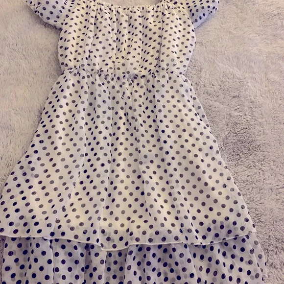 Dress - Picture 1 of 2